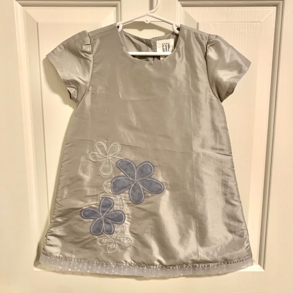 Baby Gap Gray Flowered Embroidered Stitched 2 Piece Party Dress Size 3T - Picture 2 of 12